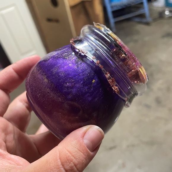 Custom Made Resin Honey Jar - Picture 4 of 9